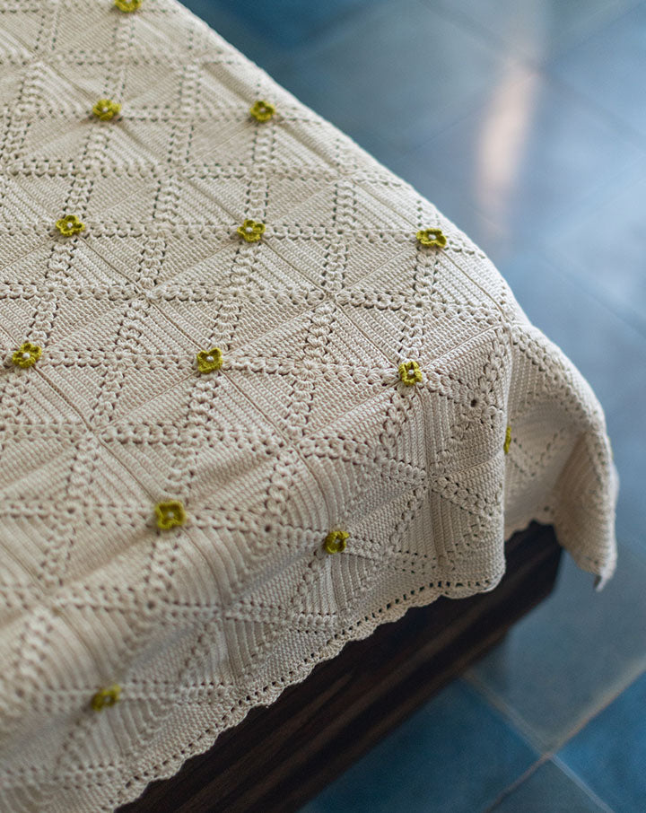 Tiny Flower Crochet Bed Cover
